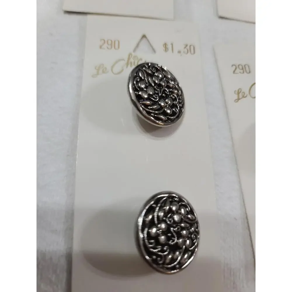 Le Chic Buttons(8)#290 Antiqued Silvertone 7/8